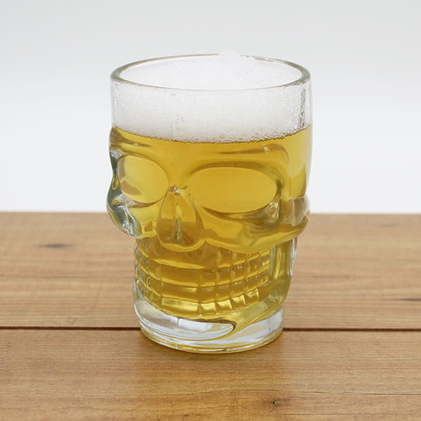 Laden Sie das Bild in Galerie -Viewer, Bierglas "Totenkopf" Artikelbild 2