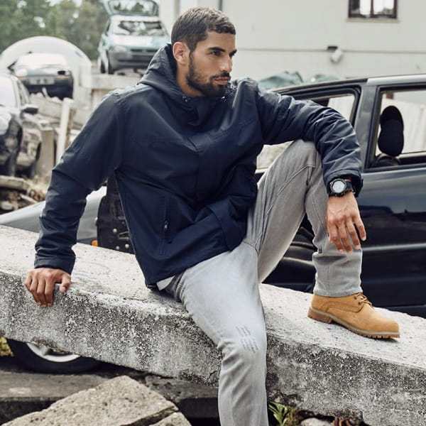 Laden Sie das Bild in Galerie -Viewer, Gefütterte Jacke von Brandit Artikelbild 2
