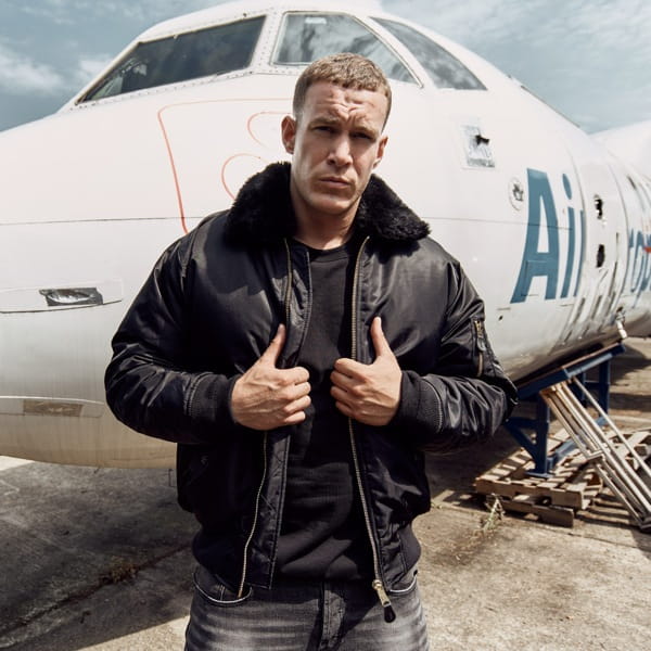 Laden Sie das Bild in Galerie -Viewer, Fliegerjacke "MA-2" mit Kunstfellkragen von Brandit Artikelbild 2