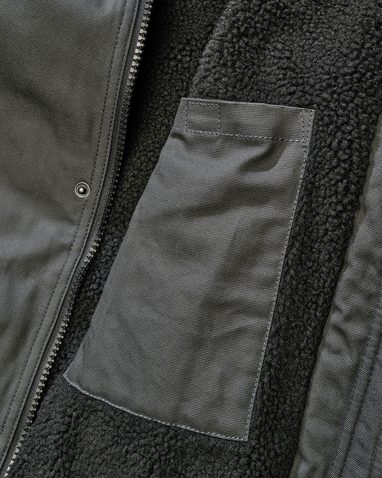 Laden Sie das Bild in Galerie -Viewer, Essential Jacket