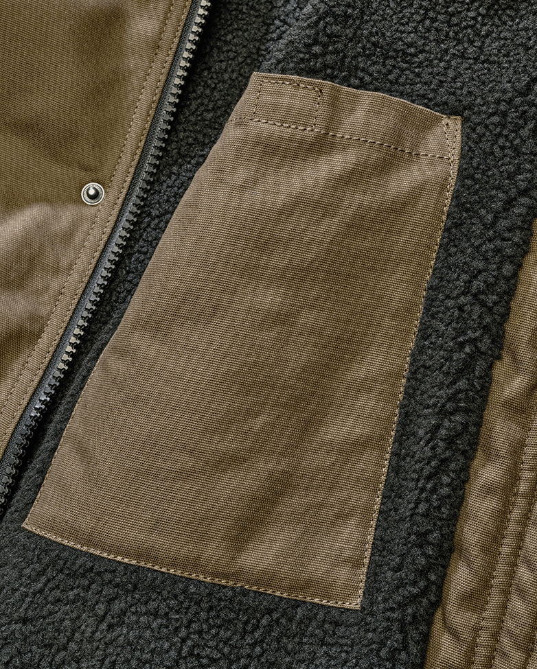 Laden Sie das Bild in Galerie -Viewer, Essential Jacket