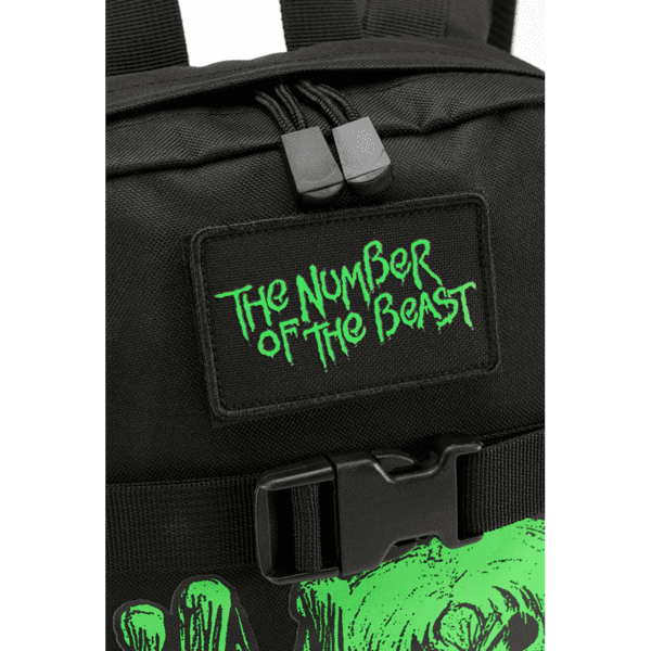 Laden Sie das Bild in Galerie -Viewer, Iron Maiden Rucksack &quot;The Number of the Beast&quot; Artikelbild 3
