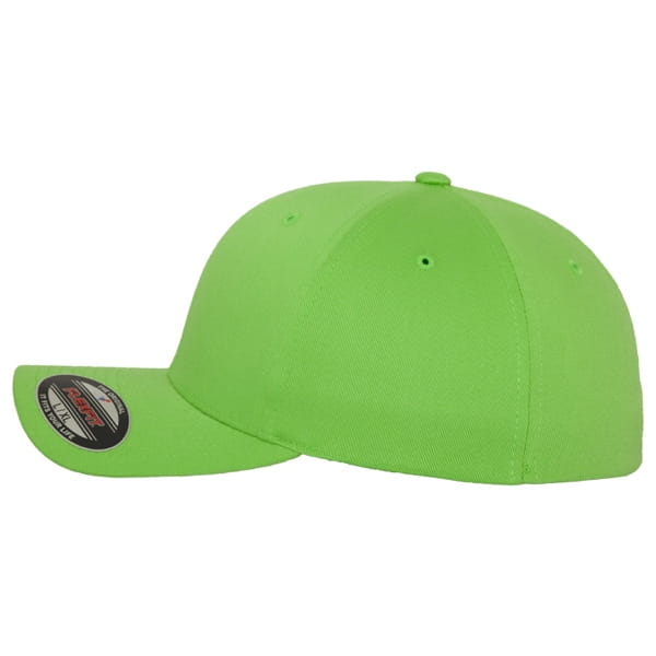 Laden Sie das Bild in Galerie -Viewer, Flexfit Cap "Fresh Green" Artikelbild 2