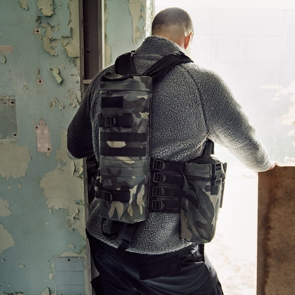 Laden Sie das Bild in Galerie -Viewer, Rucksack-Weste von Brandit Artikelbild 4