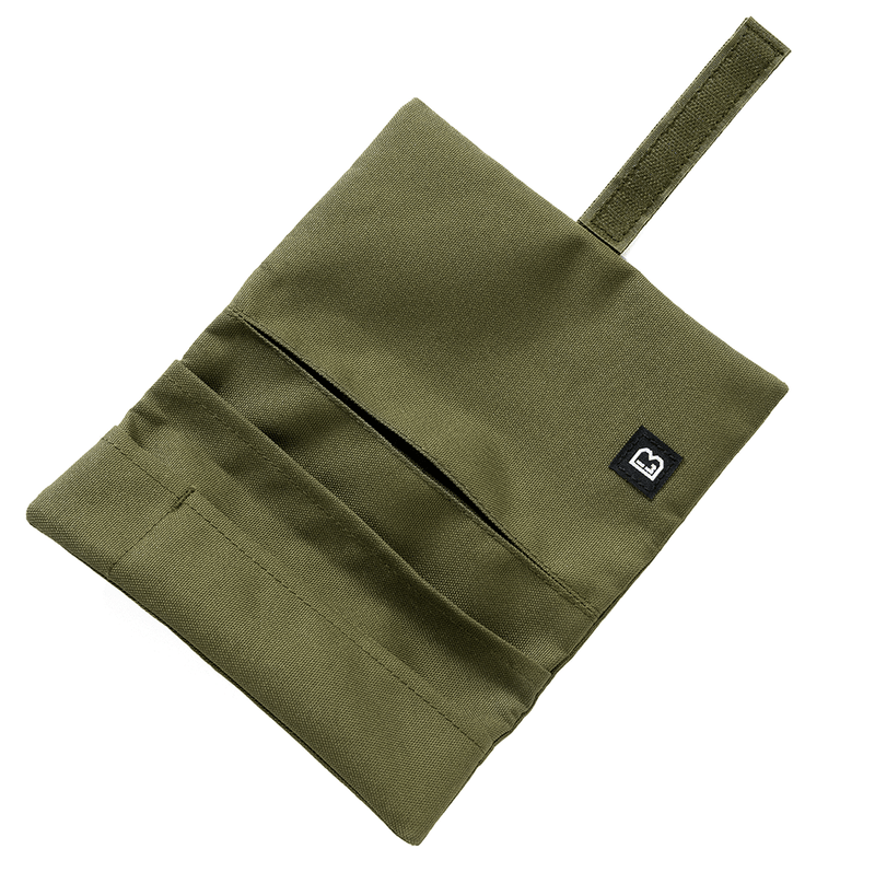 Laden Sie das Bild in Galerie -Viewer, Tobacco Pouch