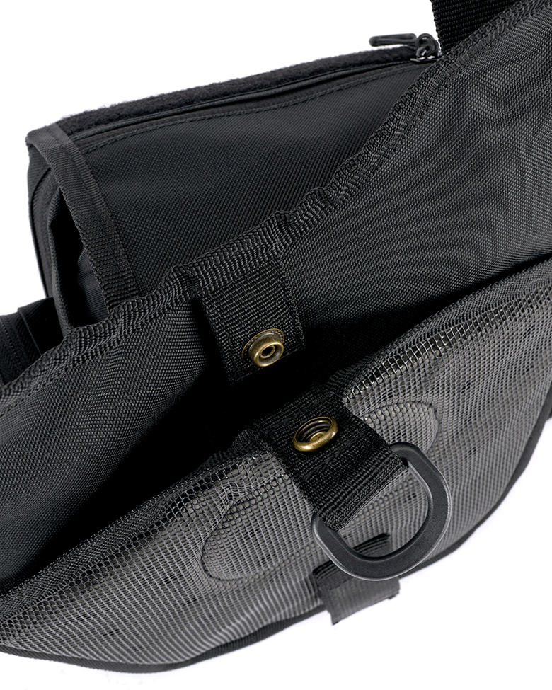 Laden Sie das Bild in Galerie -Viewer, Travel Side Bag