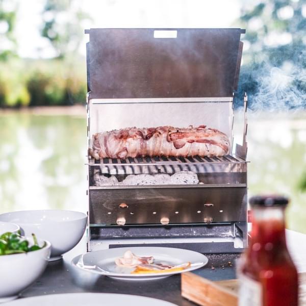 Laden Sie das Bild in Galerie -Viewer, Outdoor-Grill aus Edelstahl mit Alu-Koffer Artikelbild 5