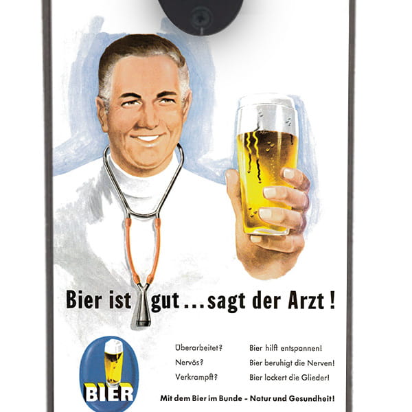 Laden Sie das Bild in Galerie -Viewer, Wandflaschenöffner &quot;Bier Arzt&quot; Artikelbild 2
