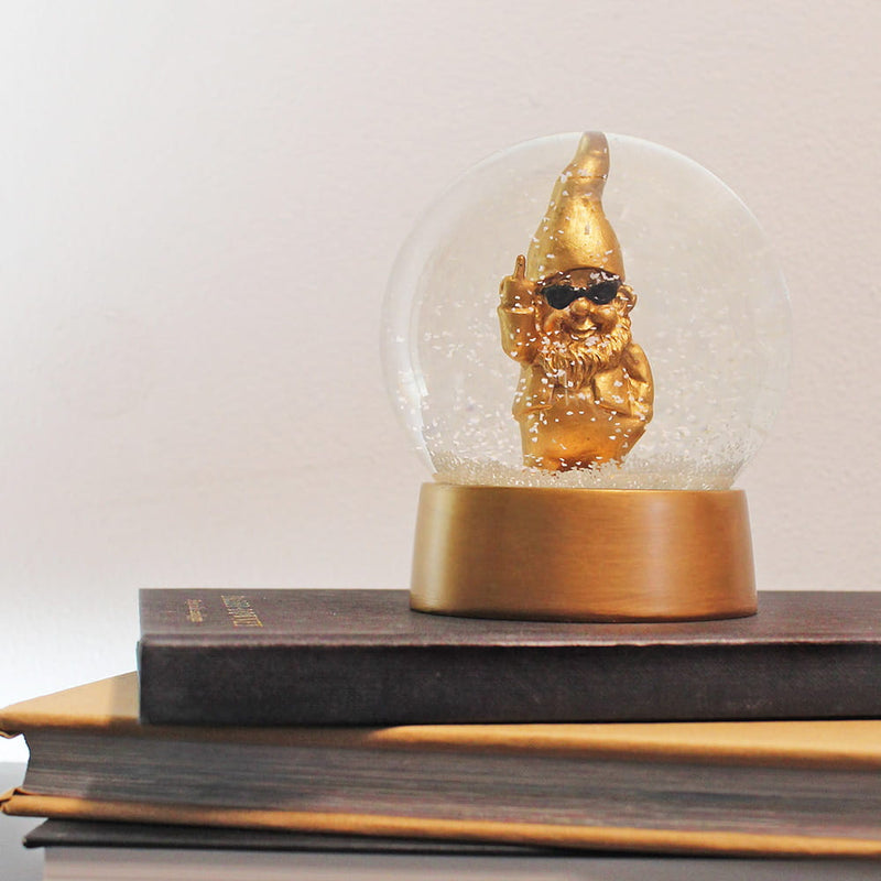 Laden Sie das Bild in Galerie -Viewer, Schneekugel "Zwerg" Artikelbild 2