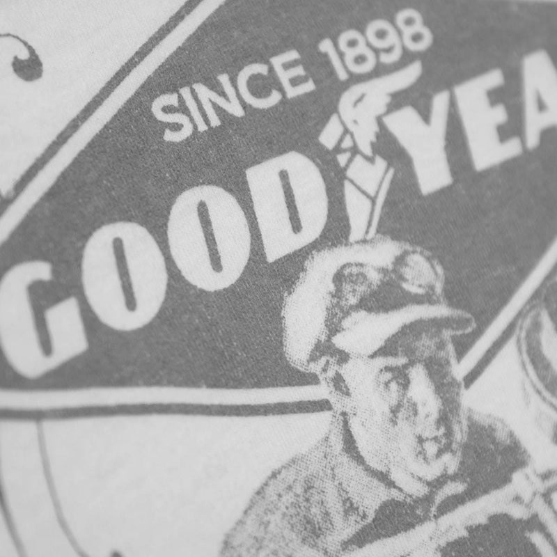 Laden Sie das Bild in Galerie -Viewer, Goodyear T-Shirt "Motorcycle" Artikelbild 2