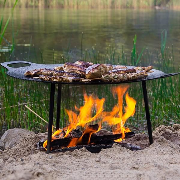 Laden Sie das Bild in Galerie -Viewer, Grill- und Feuerschale (in 3 Größen) Artikelbild 3
