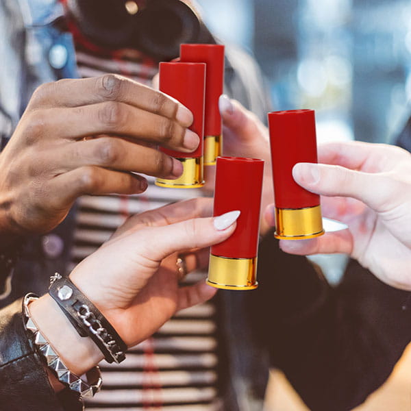 Laden Sie das Bild in Galerie -Viewer, Kaliber 12 Schnapsgläser (4er Set) Artikelbild 3