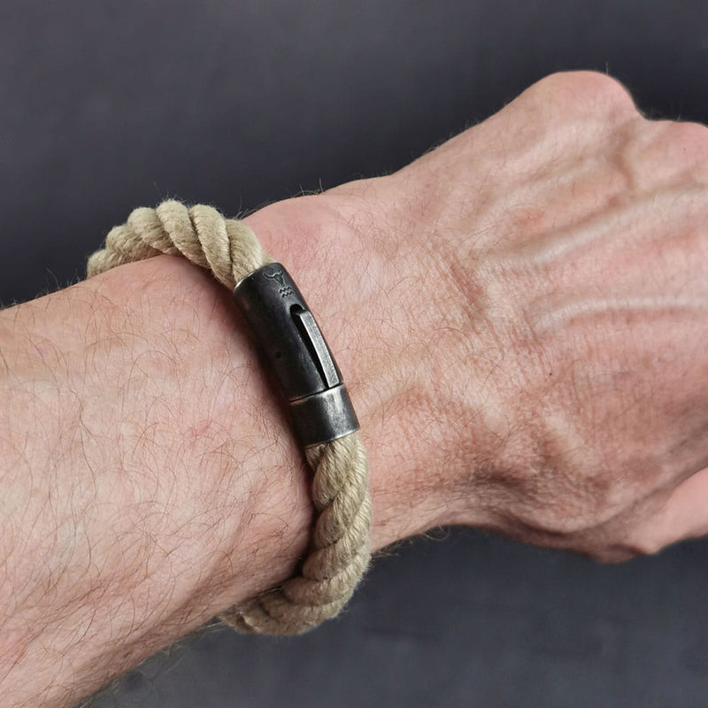 Laden Sie das Bild in Galerie -Viewer, Retro-Armband aus Segeltau Artikelbild 5