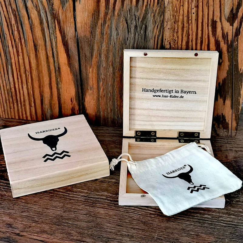 Laden Sie das Bild in Galerie -Viewer, Lederarmband im Vintage Look Artikelbild 4