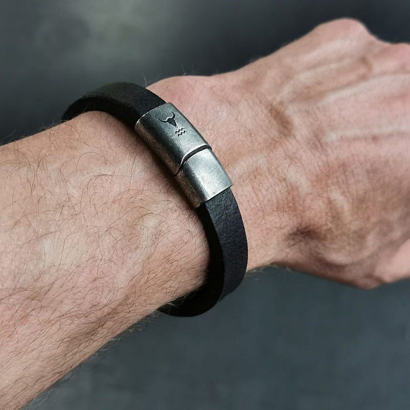 Laden Sie das Bild in Galerie -Viewer, Lederarmband im Vintage Look Artikelbild 3