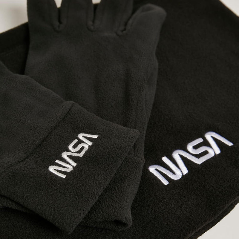 Laden Sie das Bild in Galerie -Viewer, NASA Fleece-Set Artikelbild 2