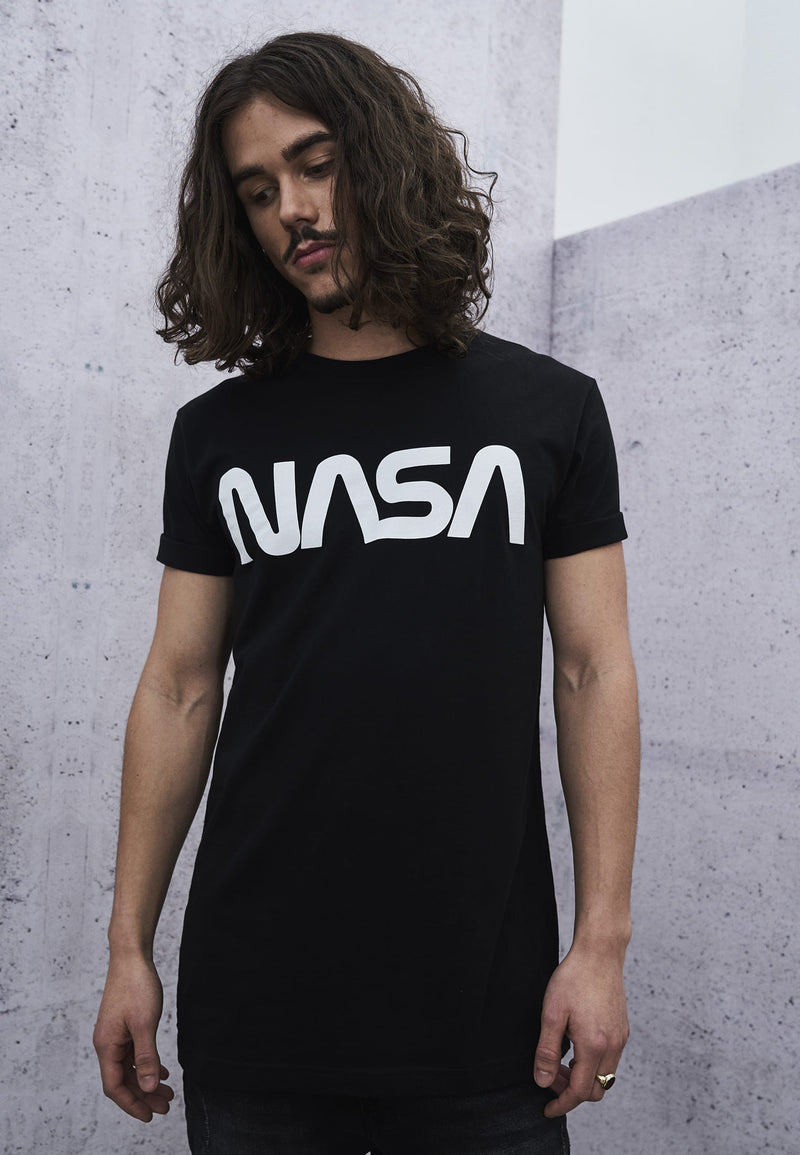 Laden Sie das Bild in Galerie -Viewer, NASA Worm T-Shirt Artikelbild 1
