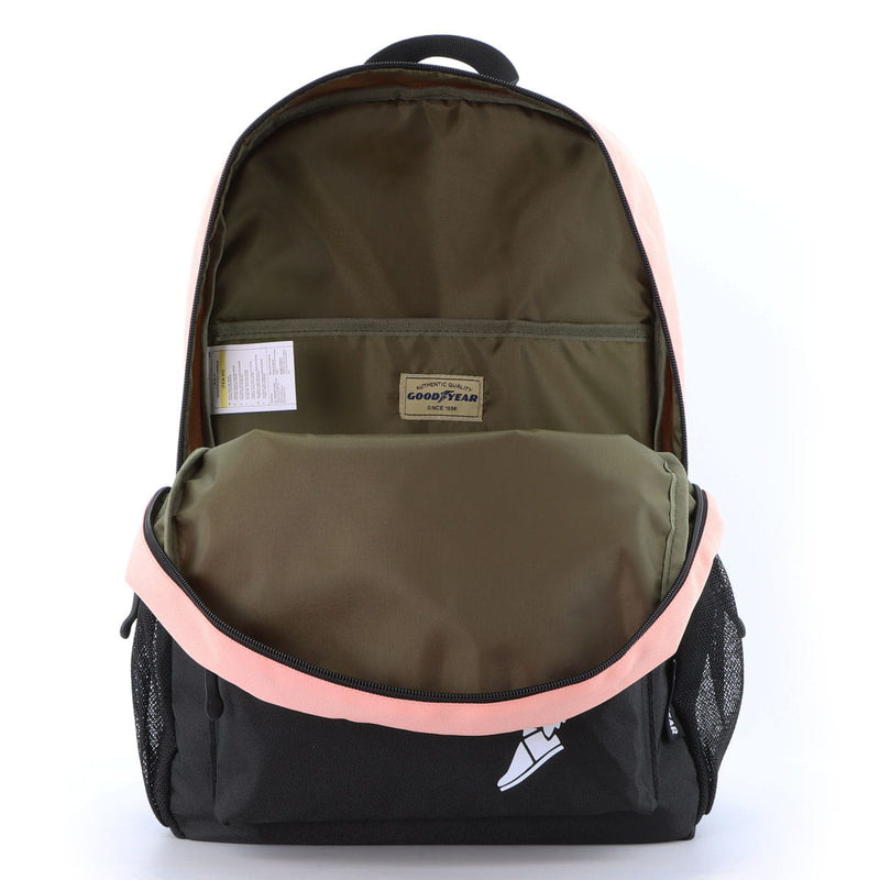 Laden Sie das Bild in Galerie -Viewer, Goodyear RPET Rucksack Artikelbild 2