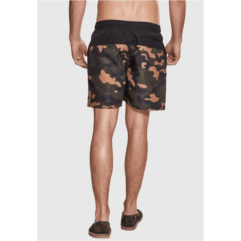 Laden Sie das Bild in Galerie -Viewer, Camo Badeshorts von Urban Classics Artikelbild 4
