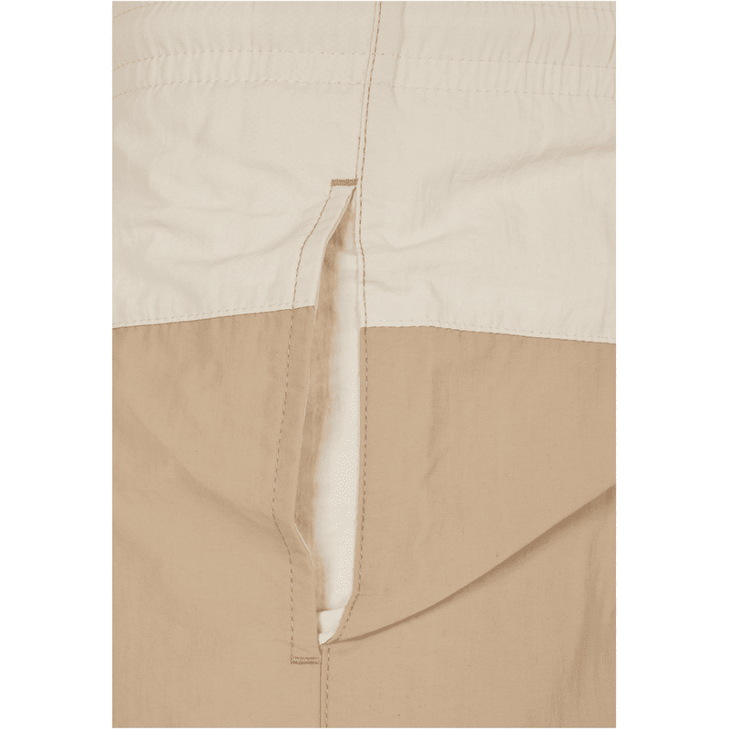 Laden Sie das Bild in Galerie -Viewer, Badeshorts von Urban Classics Artikelbild 10