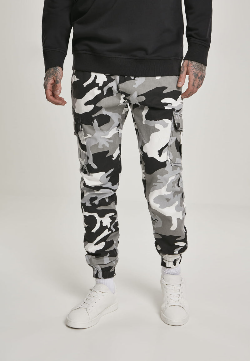 Laden Sie das Bild in Galerie -Viewer, Cargo Jogging Pants &quot;Camo&quot; von Urban Classics Artikelbild 1
