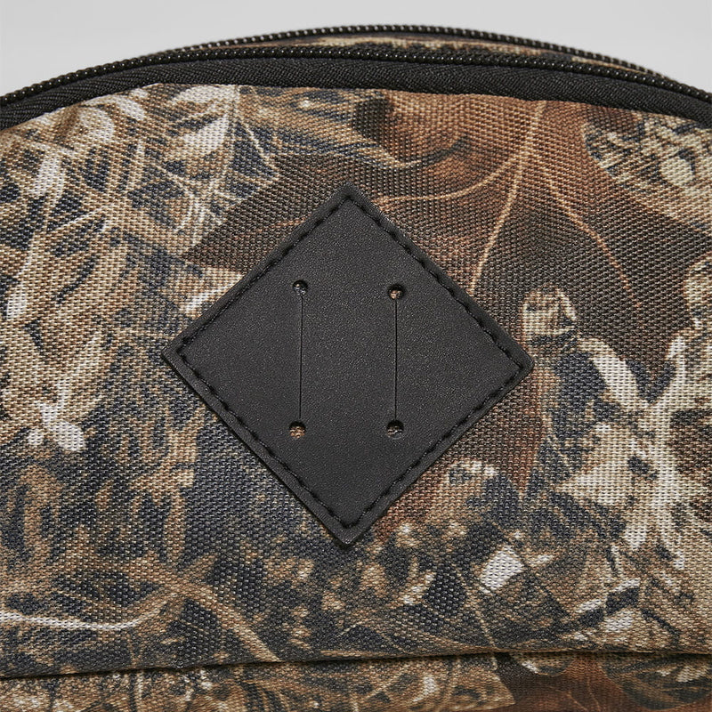 Laden Sie das Bild in Galerie -Viewer, Real Tree Camo Hüfttasche Artikelbild 5