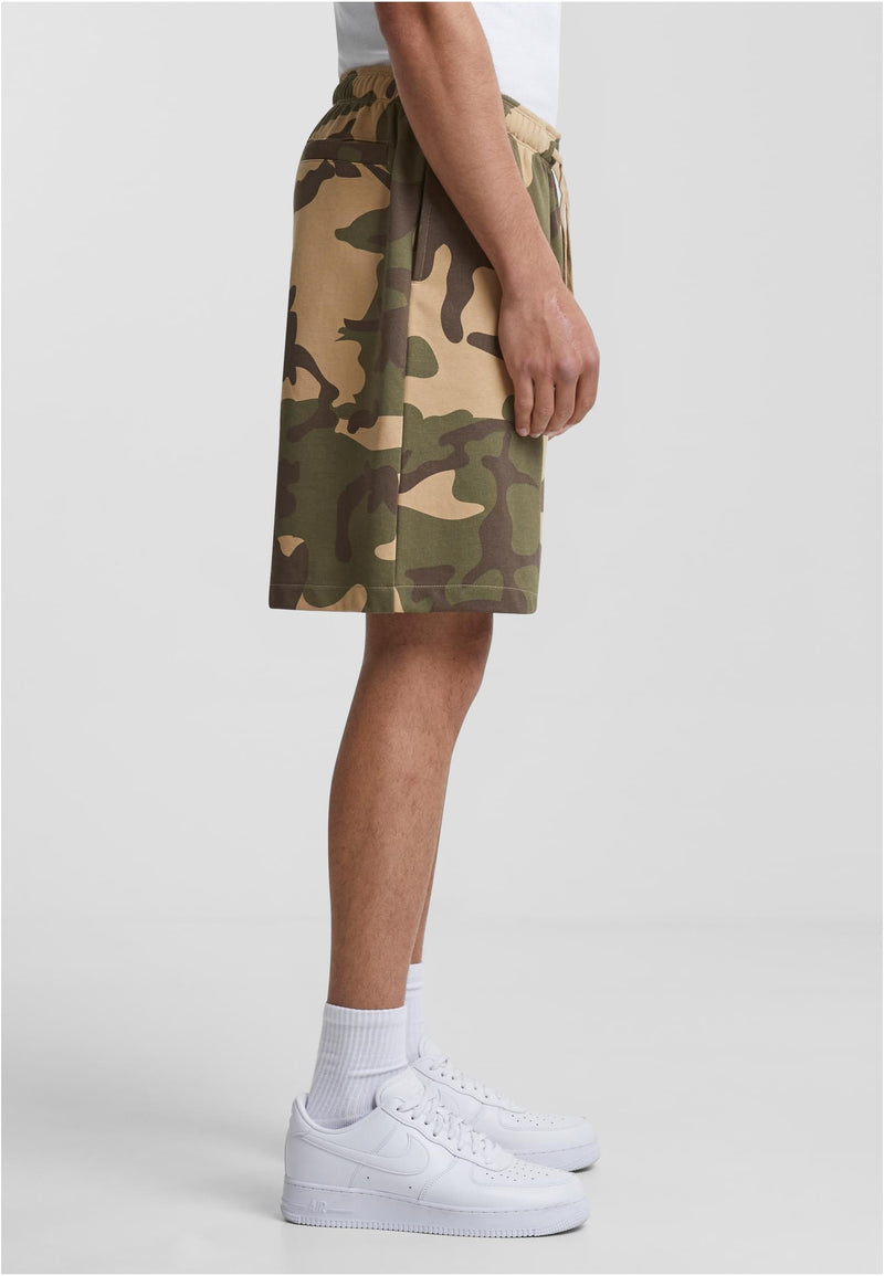 Laden Sie das Bild in Galerie -Viewer, Camo Shorts von Urban Classics
