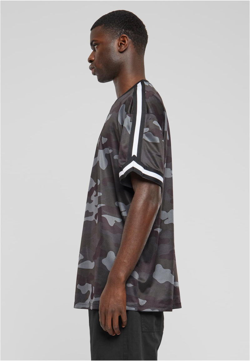 Laden Sie das Bild in Galerie -Viewer, Camo T-Shirt von Urban Classics