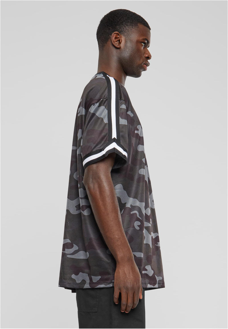 Laden Sie das Bild in Galerie -Viewer, Camo T-Shirt von Urban Classics