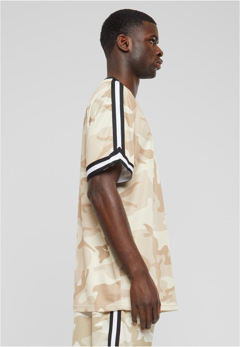 Laden Sie das Bild in Galerie -Viewer, Camo T-Shirt von Urban Classics