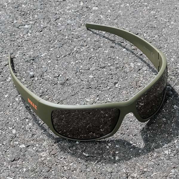 Laden Sie das Bild in Galerie -Viewer, DMAX Sonnenbrille "Biker" Modell Eric Artikelbild 1