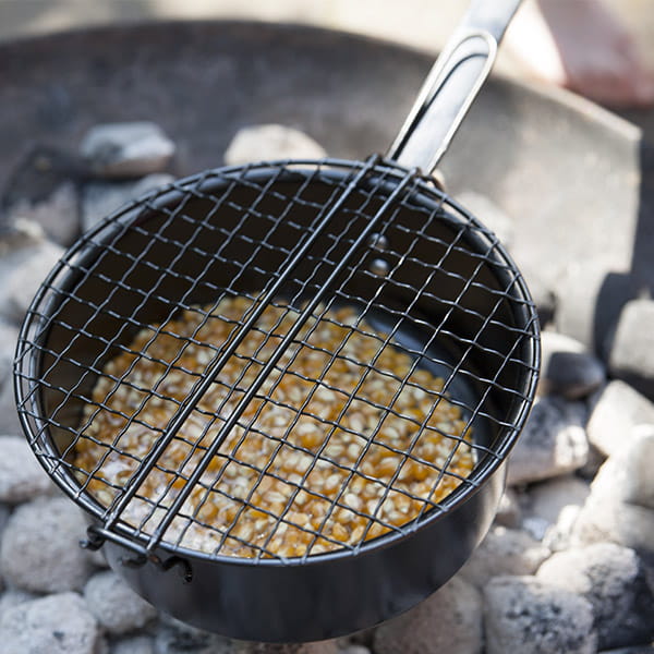 Laden Sie das Bild in Galerie -Viewer, Outdoor Popcorn-Pfanne aus Eisen Artikelbild 2
