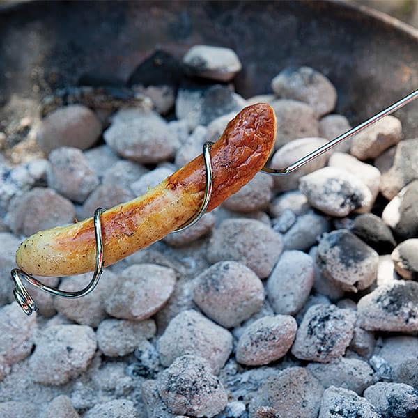 Laden Sie das Bild in Galerie -Viewer, Grillwurst-Halter mit Holzgriff Artikelbild 2
