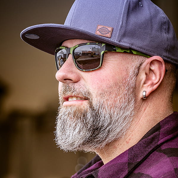 Laden Sie das Bild in Galerie -Viewer, DMAX Sonnenbrille "Digger" Modell Tony Artikelbild 2
