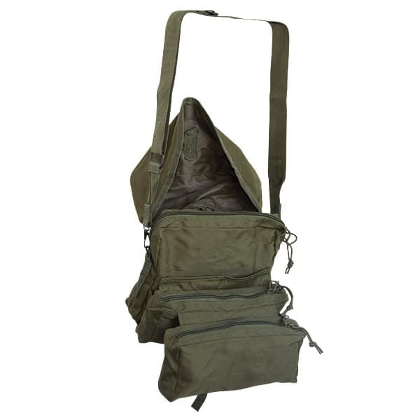 Laden Sie das Bild in Galerie -Viewer, Umhängetasche "US Medical Kit" Artikelbild 2