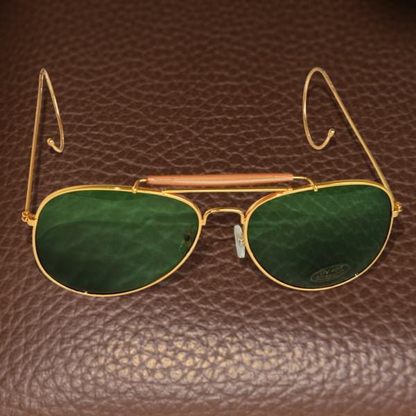Laden Sie das Bild in Galerie -Viewer, Pilotensonnenbrille im 80er Jahre Style Artikelbild 1