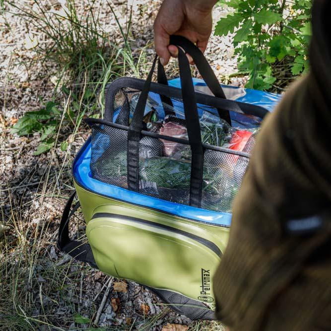 Laden Sie das Bild in Galerie -Viewer, 8 Liter Kühltasche (in 3 Farben) Artikelbild 5
