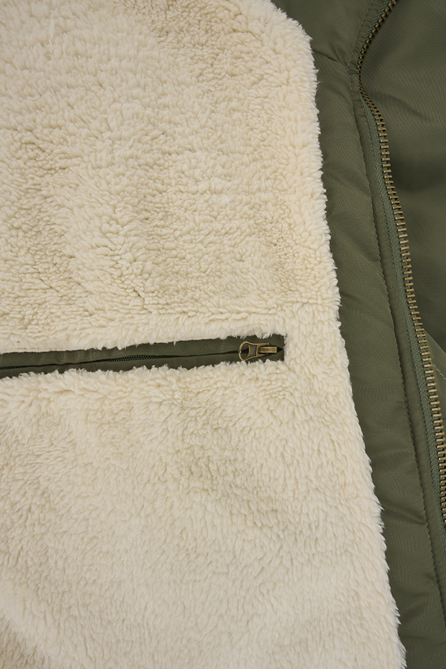 Laden Sie das Bild in Galerie -Viewer, CWU Fliegerjacke von Brandit
