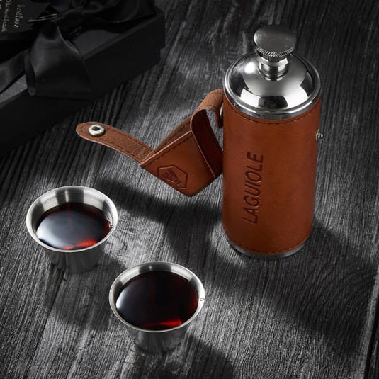 Reiseflasche mit 2 Edelstahlbecher von Laguiole Artikelbild 1