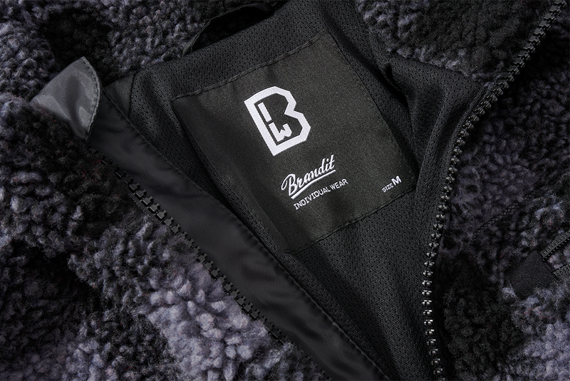Laden Sie das Bild in Galerie -Viewer, Teddyfleece Jacke von Brandit
