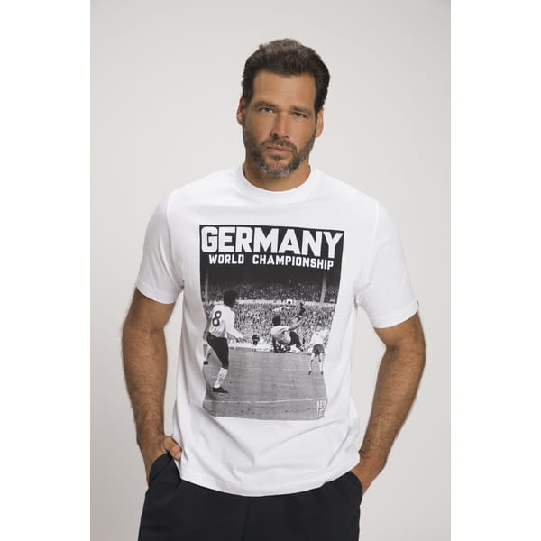 Laden Sie das Bild in Galerie -Viewer, T-Shirt &quot;Germany&quot; von JAY-PI Artikelbild 3
