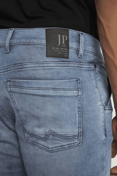Laden Sie das Bild in Galerie -Viewer, Jeans im Chino-Stil von JP1880 Artikelbild 6
